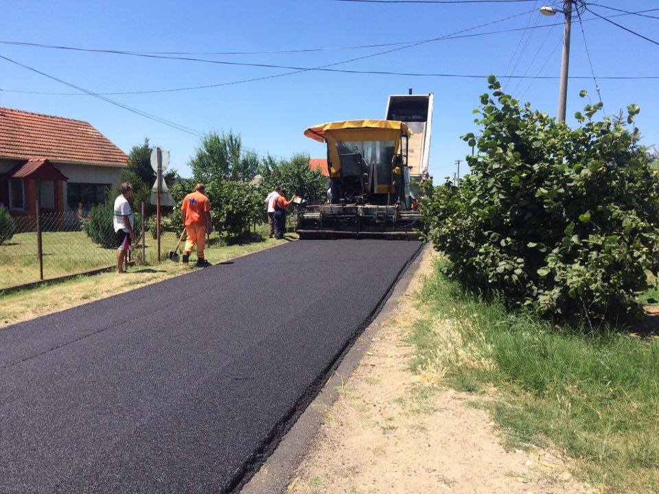 Завршетак радова на асфалтирању пута Александрово-Батушинац